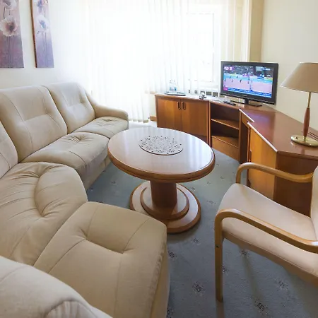 Курортний комплекс Kielczanka 3*